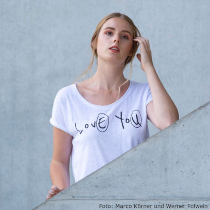Damen-Shirt mit weitem Halsausschnitt und lässiger Passform - weiß - Image 3